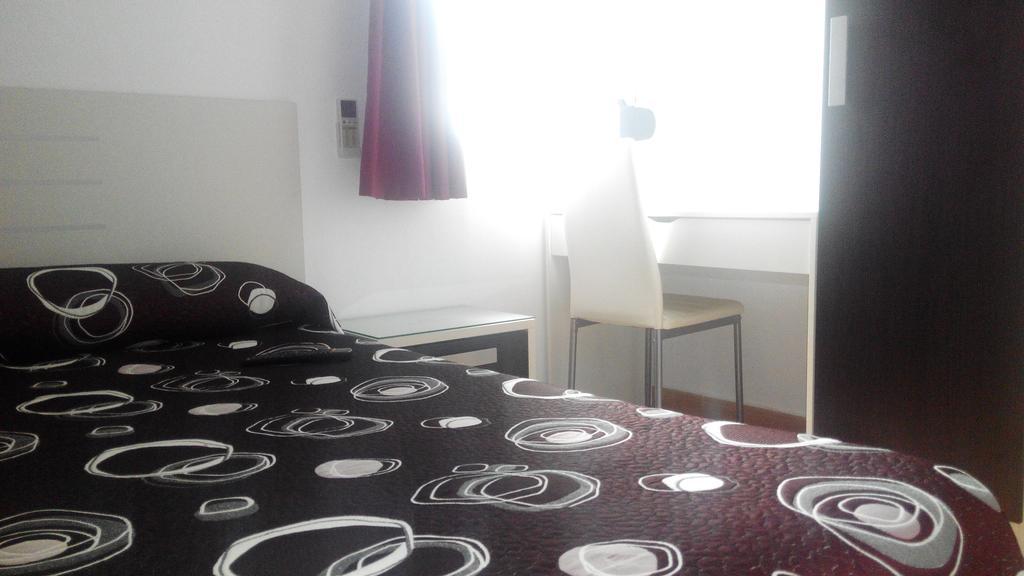 Hostal Ocana Manilva Quarto foto